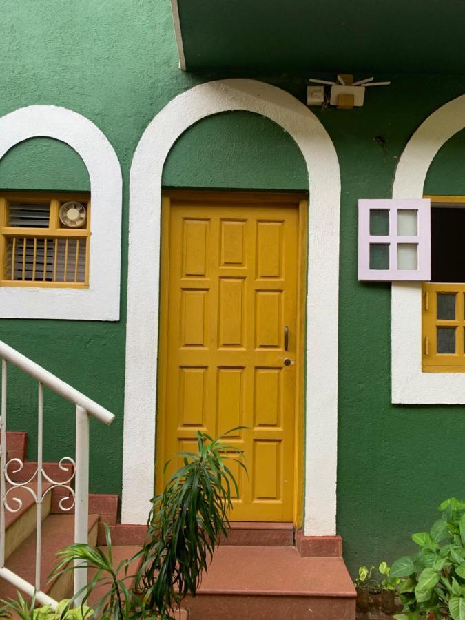 פאנג'י Easy Hostels מראה חיצוני תמונה
