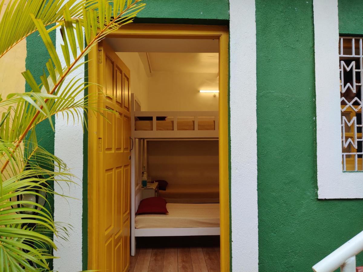 פאנג'י Easy Hostels מראה חיצוני תמונה
