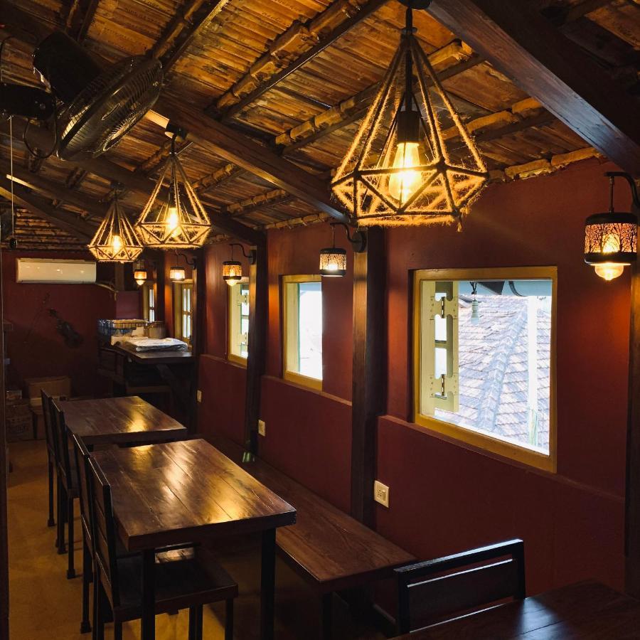 פאנג'י Easy Hostels מראה חיצוני תמונה